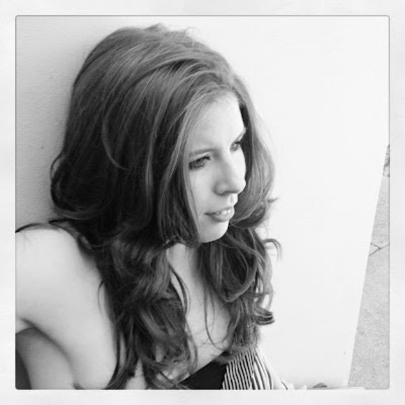 Meet your Posher, Brittany - Picture 1 of 1